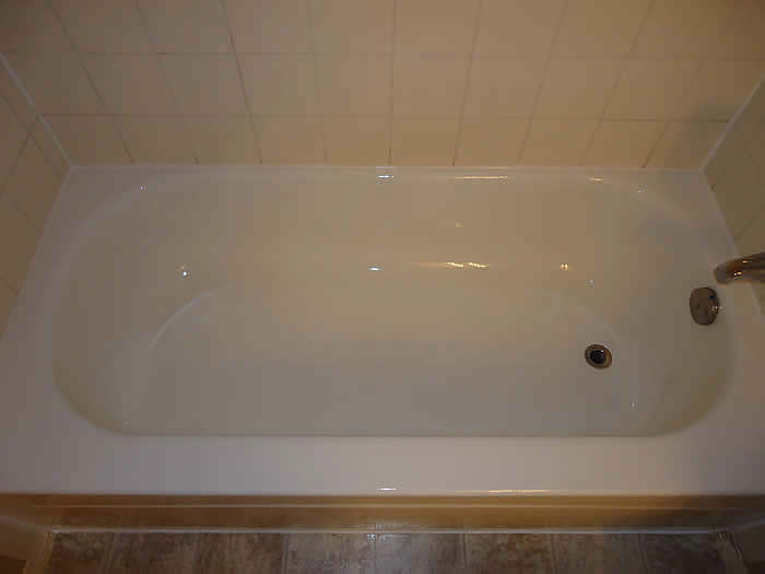 yet another bathtub refinished to look brand new