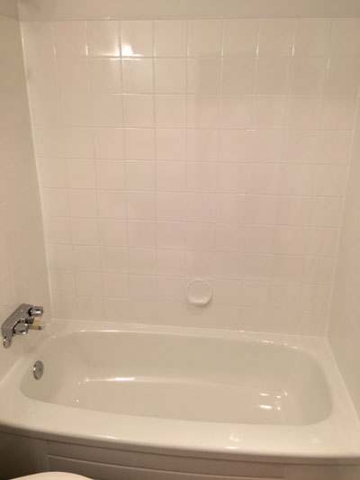 the bathtub looks like new now